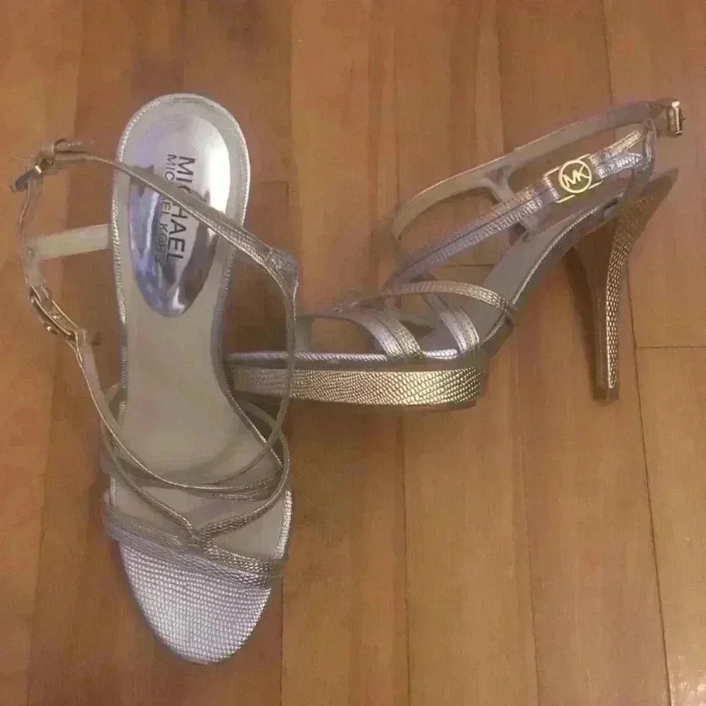 Michael  Kors metallic heels‎